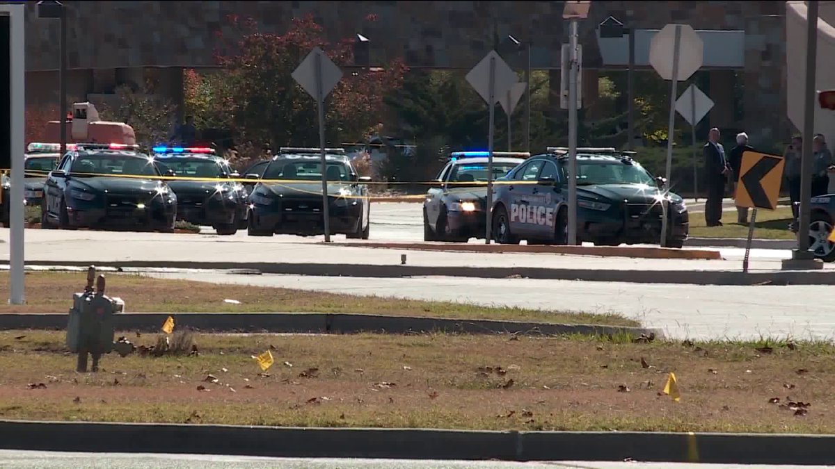 Πυροβολισμοί στο αεροδρόμιο της Οκλαχόμα – ΤΩΡΑ