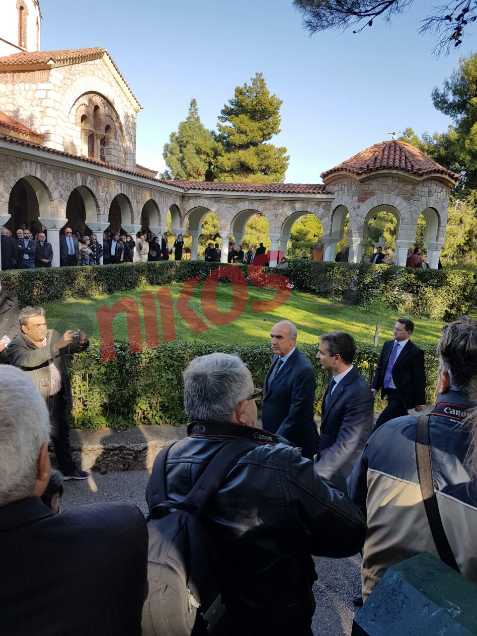 Μητσοτάκης και Μεϊμαράκης στην κηδεία του Κωστή Στεφανόπουλου – ΦΩΤΟ – ΤΩΡΑ