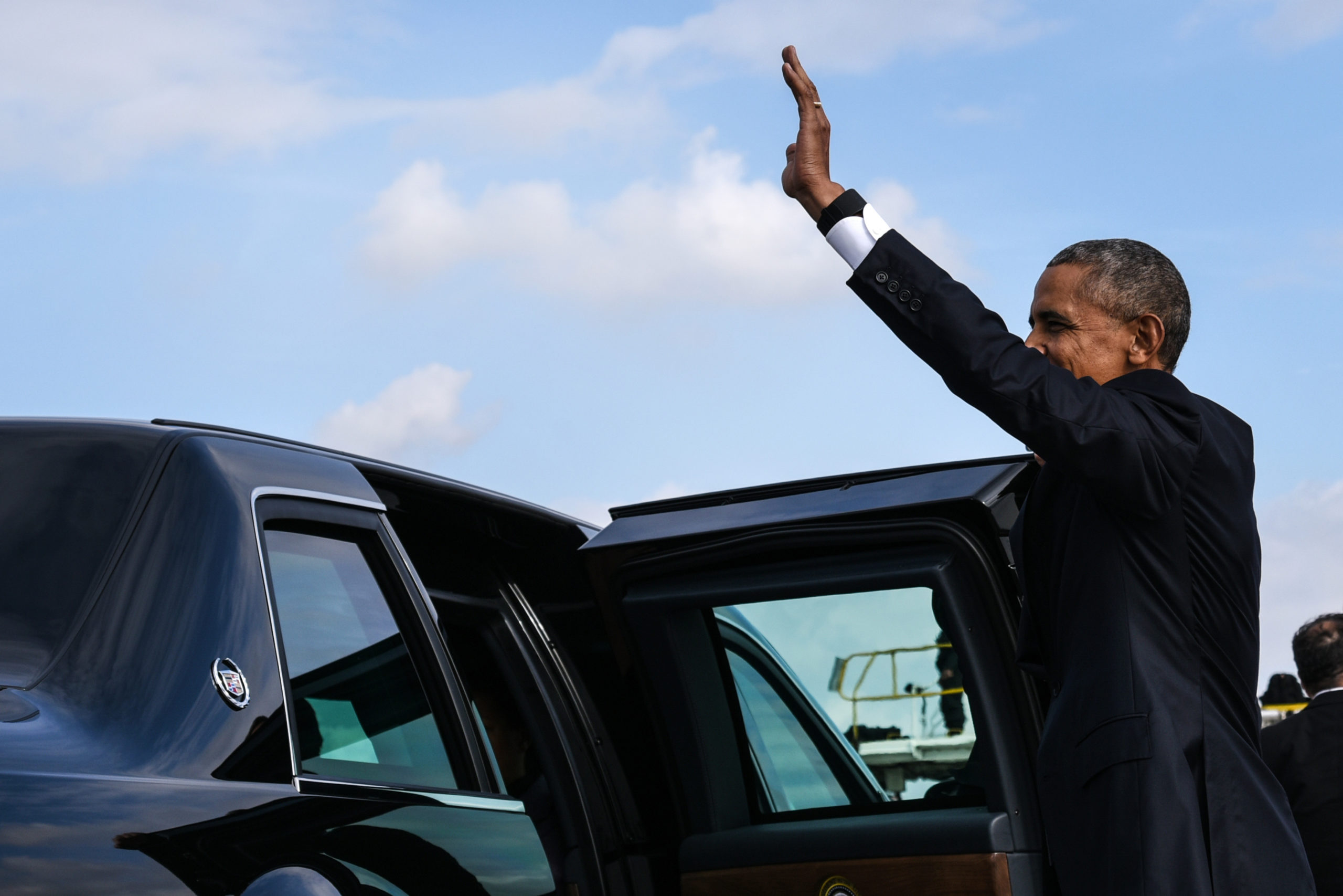 Καρέ – καρέ η υποδοχή του Ομπάμα στην Αθήνα – ΦΩΤΟ
