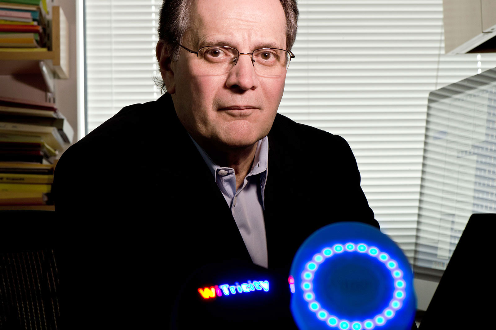 Έλληνας πίσω από τη νέα μέθοδο ανάλυσης των φωτονικών κρυστάλλων