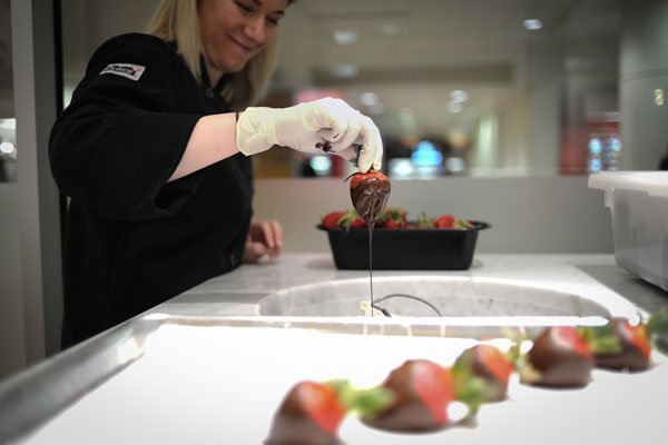 Η ομογενής που άφησε τον Λευκό Οίκο… για τις σοκολάτες!