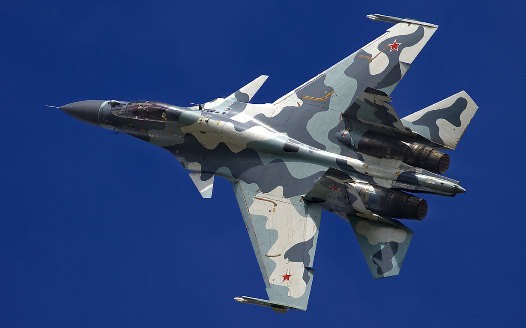 Ρωσικά μαχητικά θέλει για την αεροπορία του το Ιράν