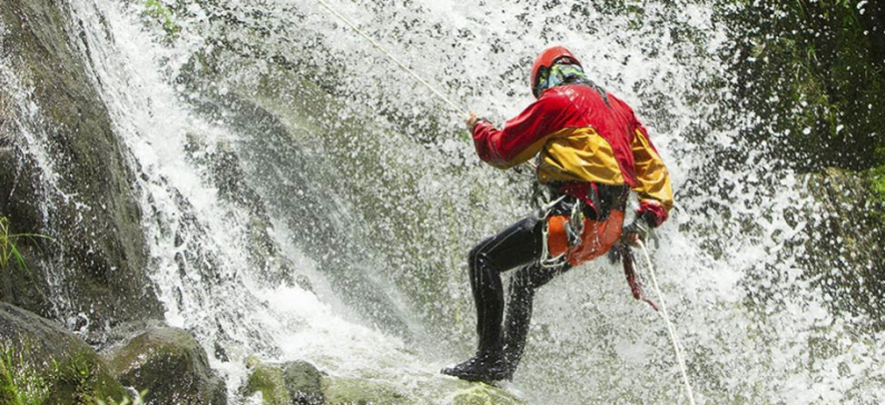 Τα 10 καλύτερα μέρη στην Ελλάδα για canyoning