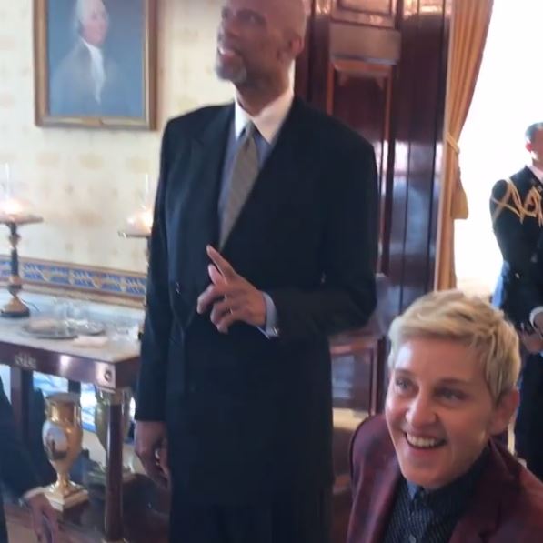 Viral: Δείτε το απολαυστικό Mannequin Challenge αστέρων του Χόλιγουντ στον Λευκό Οίκο