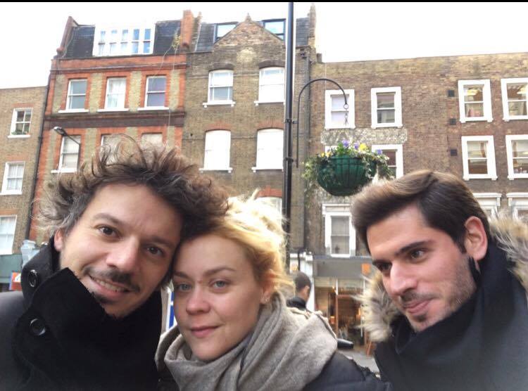 Παπαληγούρα – Νανούρης – Λόλεκ ποζάρουν στο enikos.gr από το Λονδίνο!