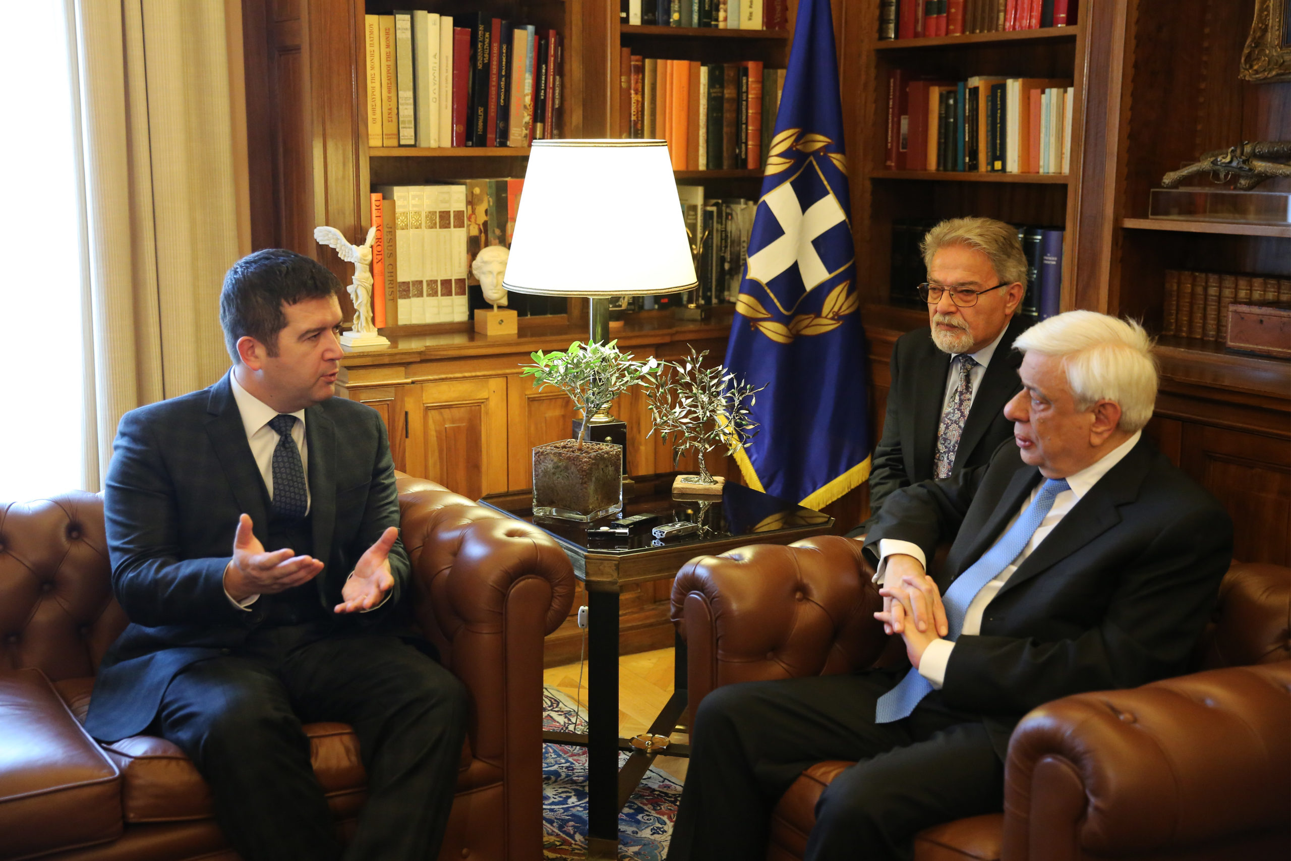 Το προσφυγικό συζήτησαν ο Παυλόπουλος με τον Τσέχο Πρόεδρο της Βουλής των Αντιπροσώπων