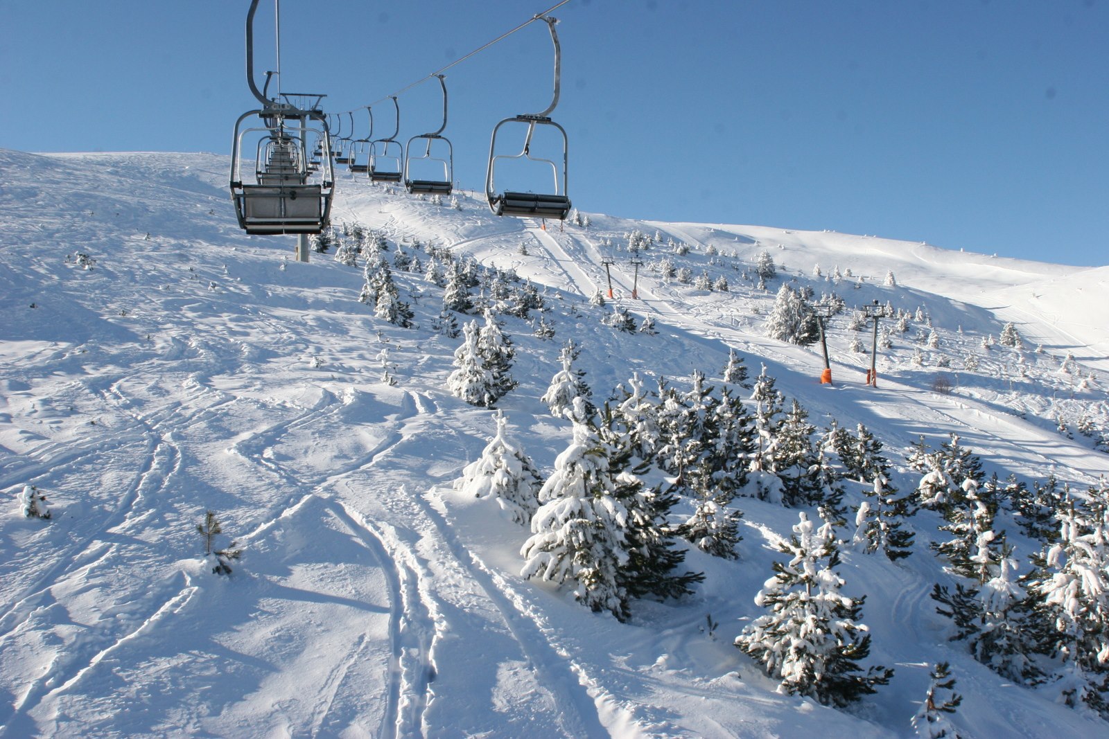 10 μέρη στην Ελλάδα που θα σε κάνουν να αγαπήσεις το χιόνι