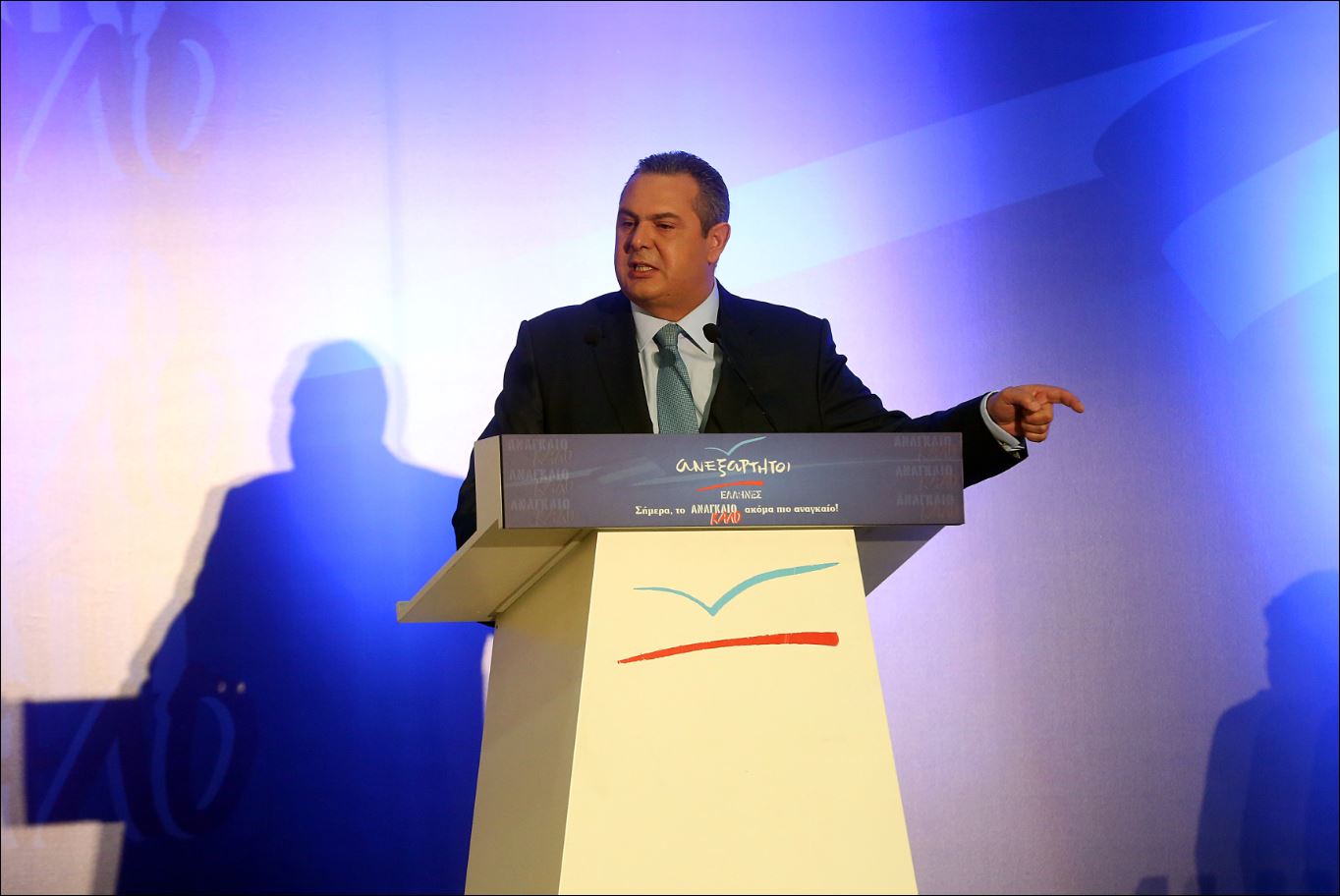 Καμμένος: Δεν υπάρχει θέμα υποχρεωτικής στράτευσης από τα 18