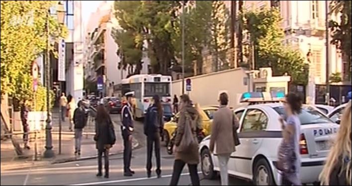 Μποτιλιάρισμα στο κέντρο της Αθήνας – Αποκλεισμένη η Βασιλίσσης Σοφίας – ΦΩΤΟ