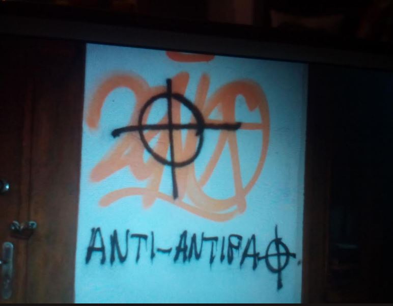 Επίθεση σε γραφεία του ΣΥΡΙΖΑ στη Θεσσαλονίκη – ΦΩΤΟ