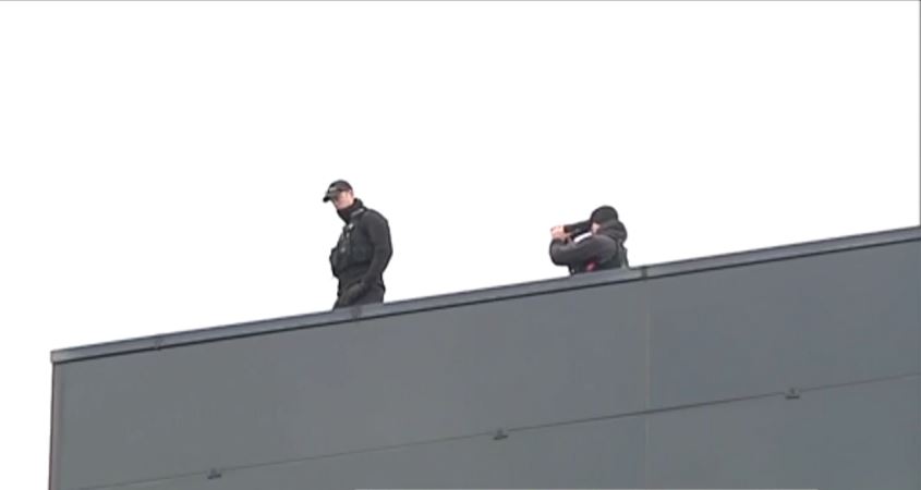 Αστυνομικοί στην οροφή του Μουσείου της Ακρόπολης – ΦΩΤΟ