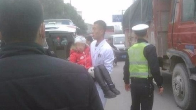 Άνδρας τραυμάτισε με μαχαίρι επτά παιδιά σε σχολείο στην Κίνα – ΦΩΤΟ
