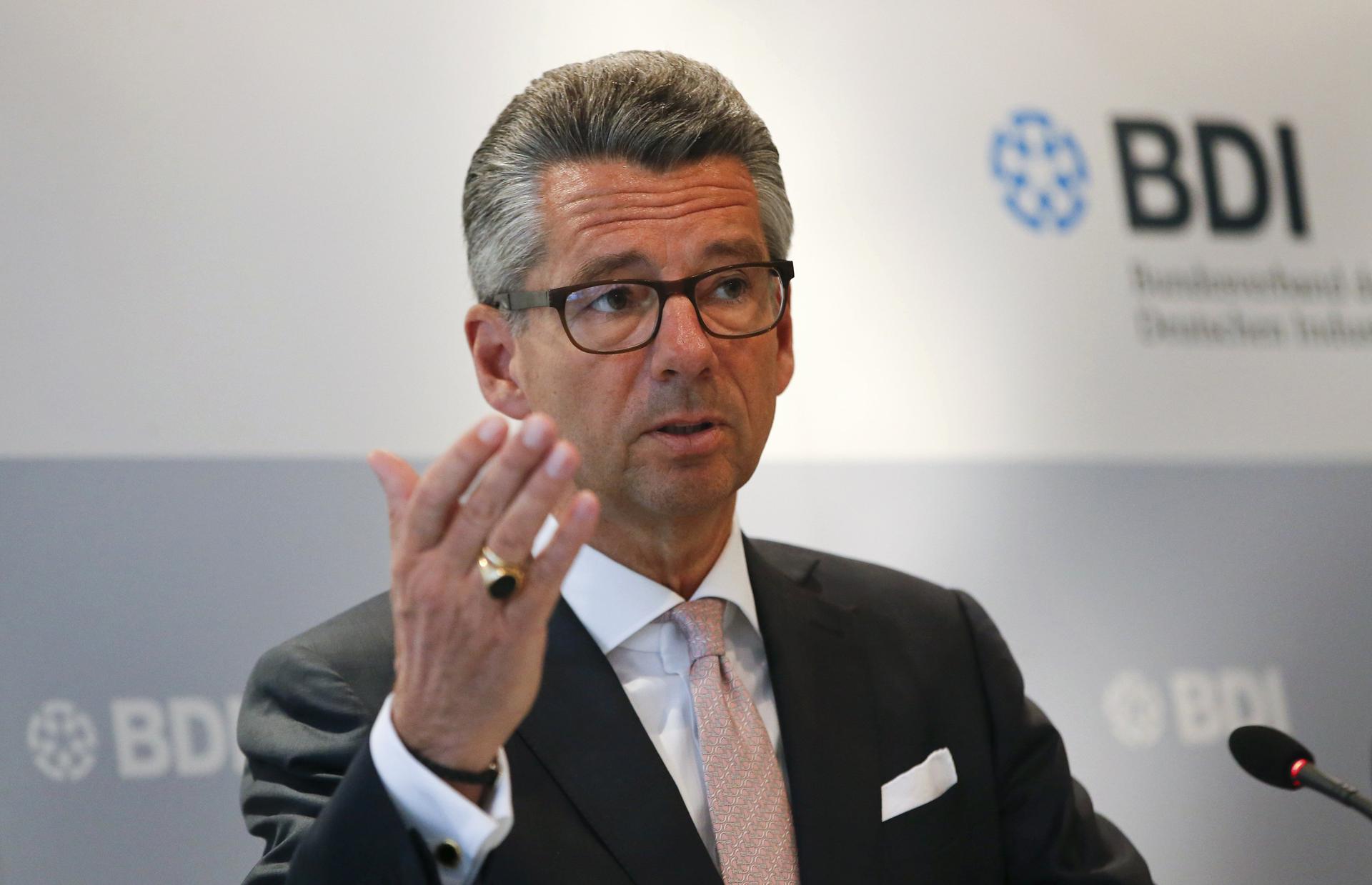 Γερμανοί βιομήχανοι: Μεγάλη οικονομική αβεβαιότητα μετά τη νίκη του Τραμπ