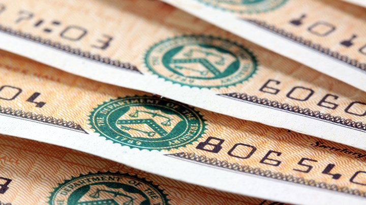 Στα ομόλογα καταφεύγουν οι επενδυτές μετά τη νίκη Τραμπ