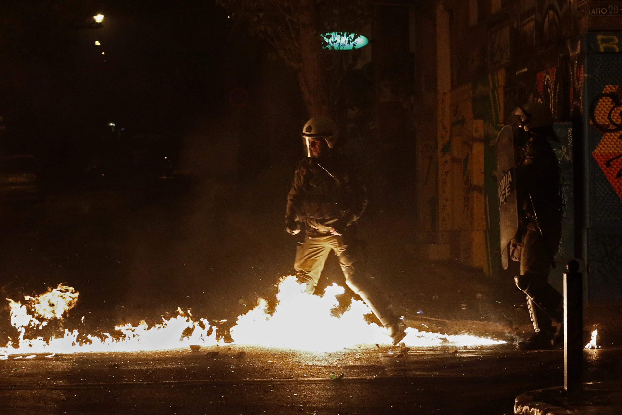 Ανάληψη ευθύνης για την επίθεση στο Α.Τ. Εξαρχείων