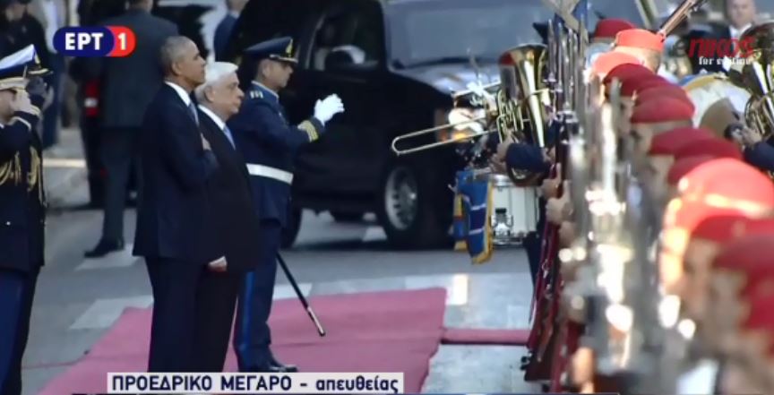 Η υποδοχή του Μπαράκ Ομπάμα από τον Προκόπη Παυλόπουλο και η ανάκρουση των εθνικών ύμνων – ΒΙΝΤΕΟ