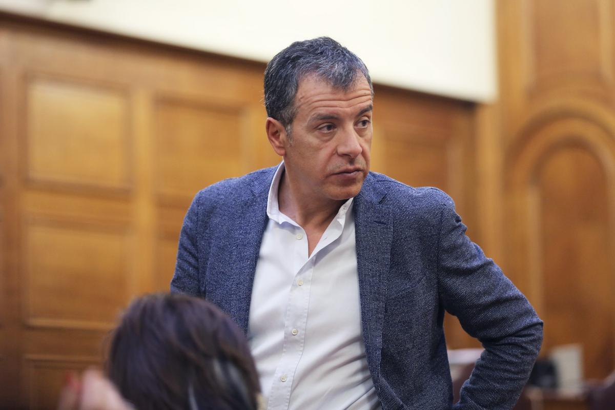 Τον Μιχάλη Σταθόπουλο προτείνει ο Θεοδωράκης για πρόεδρο του ΕΣΡ