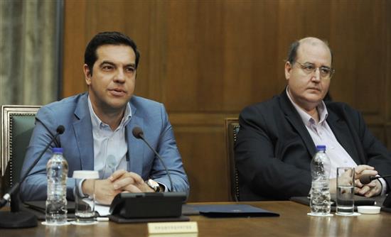 Ενώπιοι ενωπίοις Τσίπρας – Φίλης σήμερα στο πολιτικό συμβούλιο