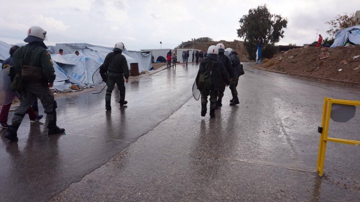 Χίος – Ένταση στον καταυλισμό προσφύγων στη Σούδα – ΒΙΝΤΕΟ