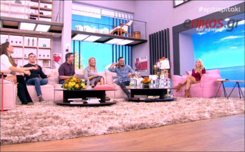 Έπεσε “μαύρο” στην εκπομπή της Σπυροπούλου – Πως αντέδρασε η παρουσιάστρια – ΒΙΝΤΕΟ