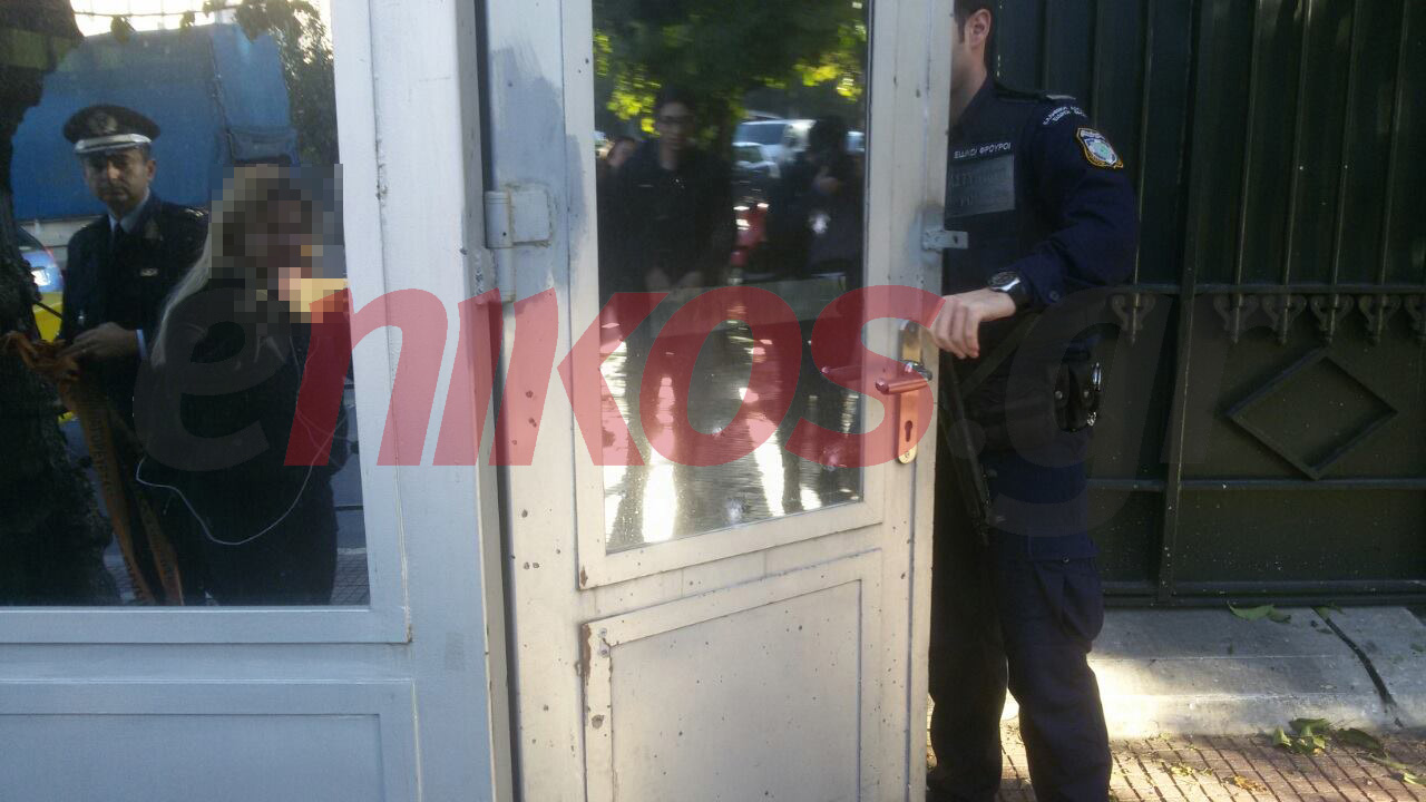 Στο 401 ο αστυφύλακας που τραυματίστηκε από την επίθεση στην γαλλική πρεσβεία