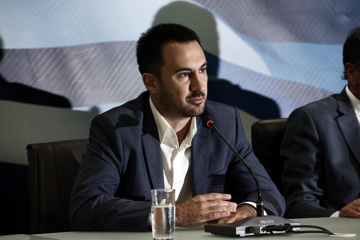 O Χαρίτσης στον Realfm 97,8: Παραγωγική ανασυγκρότηση δεν μπορεί να γίνει με διάλυση των εργασιακών σχέσεων