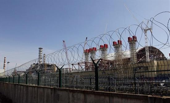 Εντυπωσιακό ΒΙΝΤΕΟ – Ο ραδιενεργός αντιδραστήρας του Τσερνόμπιλ σφραγίζεται