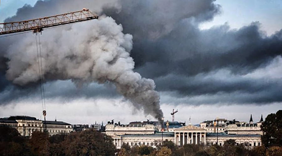 Φωτιά στο κοινοβούλιο της Βιέννης – ΦΩΤΟ – ΒΙΝΤΕΟ