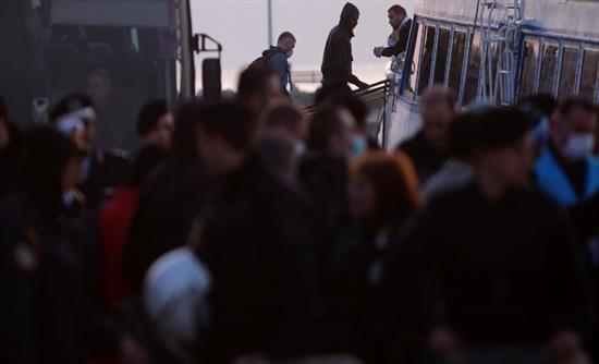 Συνάντηση δημάρχων της Κρήτης με τον Μουζάλα για το προσφυγικό