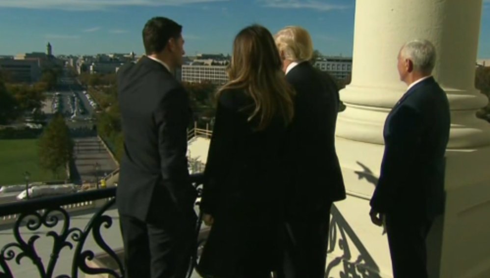 Η ξενάγηση της Μελάνια Τραμπ στον Λευκό Οίκο – ΦΩΤΟ