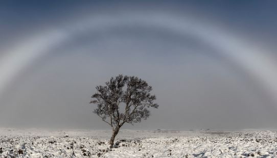 Εντυπωσιακό λευκό ουράνιο τόξο στη Σκωτία – ΦΩΤΟ