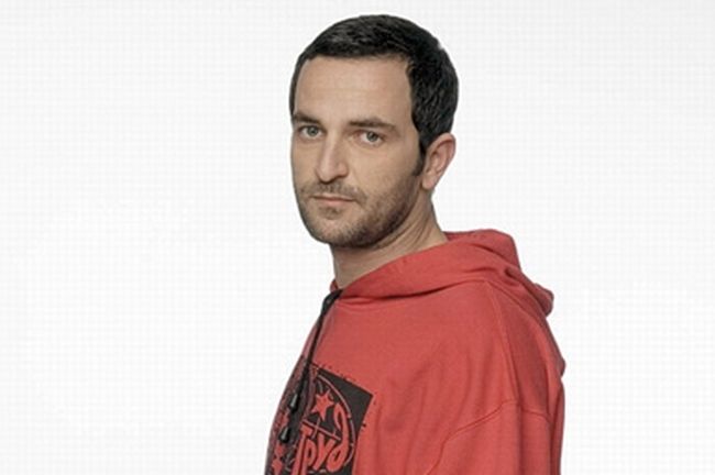 Αγνώριστος ο Άρης Σερβετάλης – ΦΩΤΟ