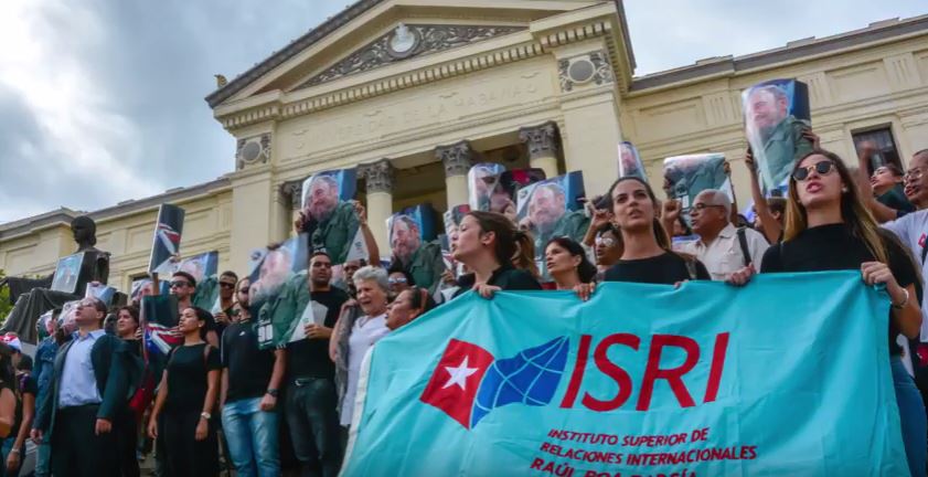 Κούβα: Εκδηλώσεις φοιτητών στη μνήμη του Φιντέλ Κάστρο – ΒΙΝΤΕΟ