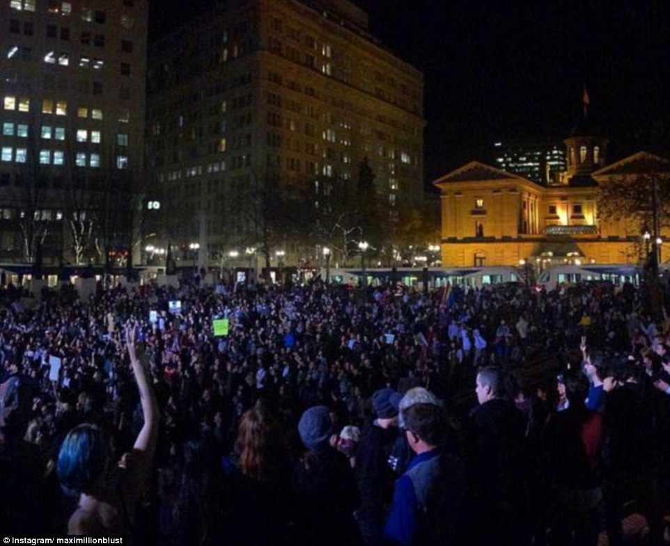 Επεισόδια στις διαδηλώσεις κατά του Τραμπ – ΦΩΤΟ – ΒΙΝΤΕΟ