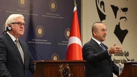 Επεισόδιο στη συνέντευξη Τύπου Τσαβούσογλου- Στάϊνμάιερ στην Άγκυρα – ΒΙΝΤΕΟ