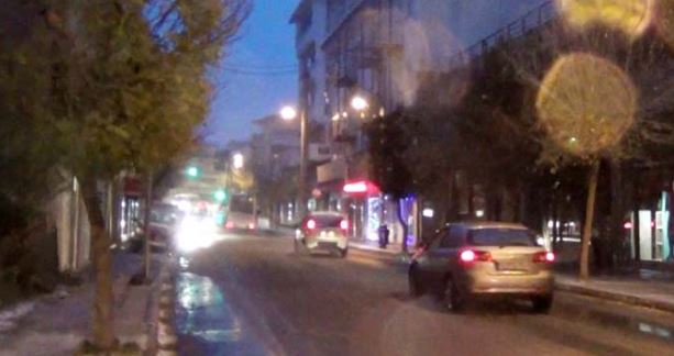 Χιονίζει στην Κοζάνη – ΒΙΝΤΕΟ