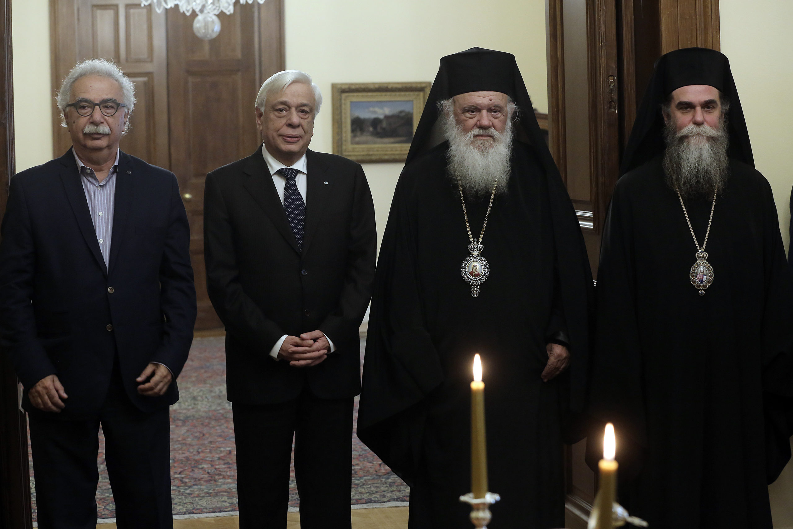 Η πρώτη συνάντηση του Ιερώνυμου με τον νέο υπουργό Παιδείας – ΦΩΤΟ