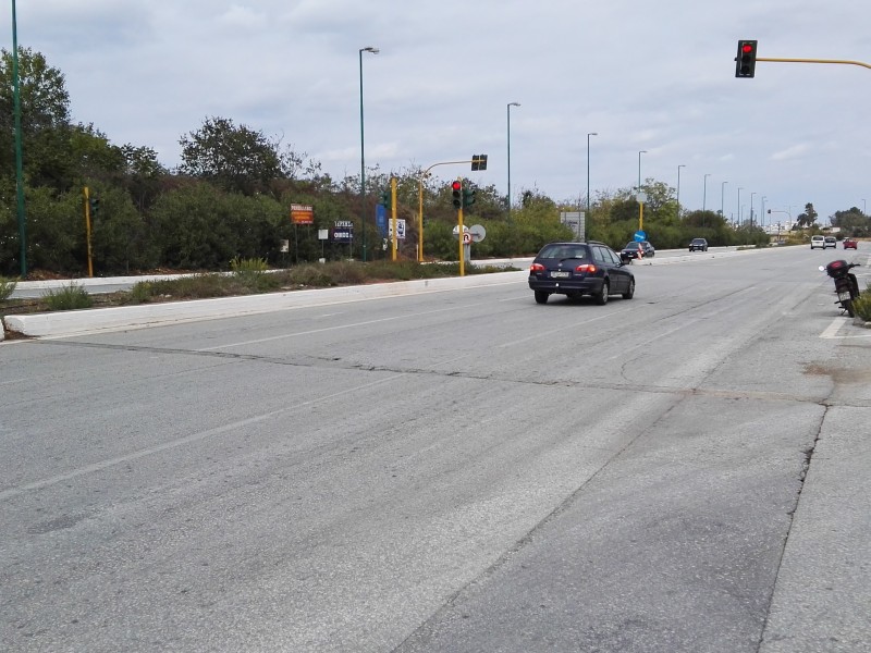 Γυναίκα χτύπησε με το αυτοκίνητο έναν άνδρα επίτηδες τρεις φορές – ΦΩΤΟ