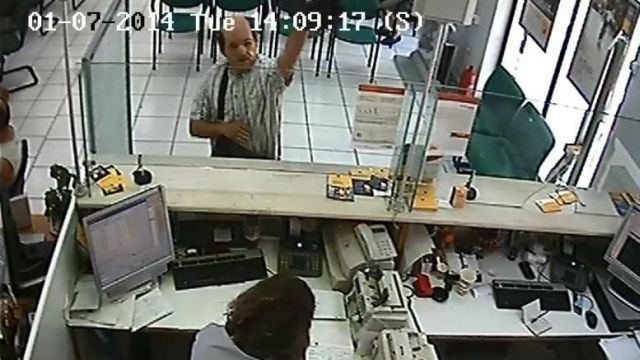 Συνελήφθη ένοπλος ληστής έξω από την τράπεζα – ΦΩΤΟ