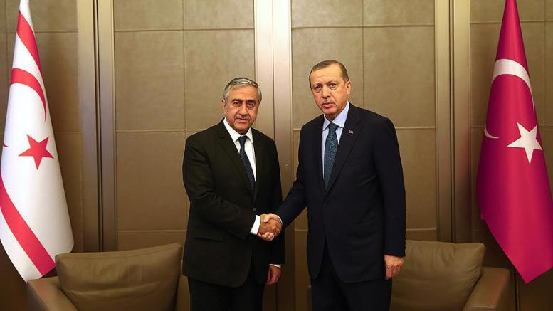 Κυπριακό: Να διατηρηθούν οι τουρκικές εγγυήσεις απαίτησαν οι Ερντογάν και Ακιντζί