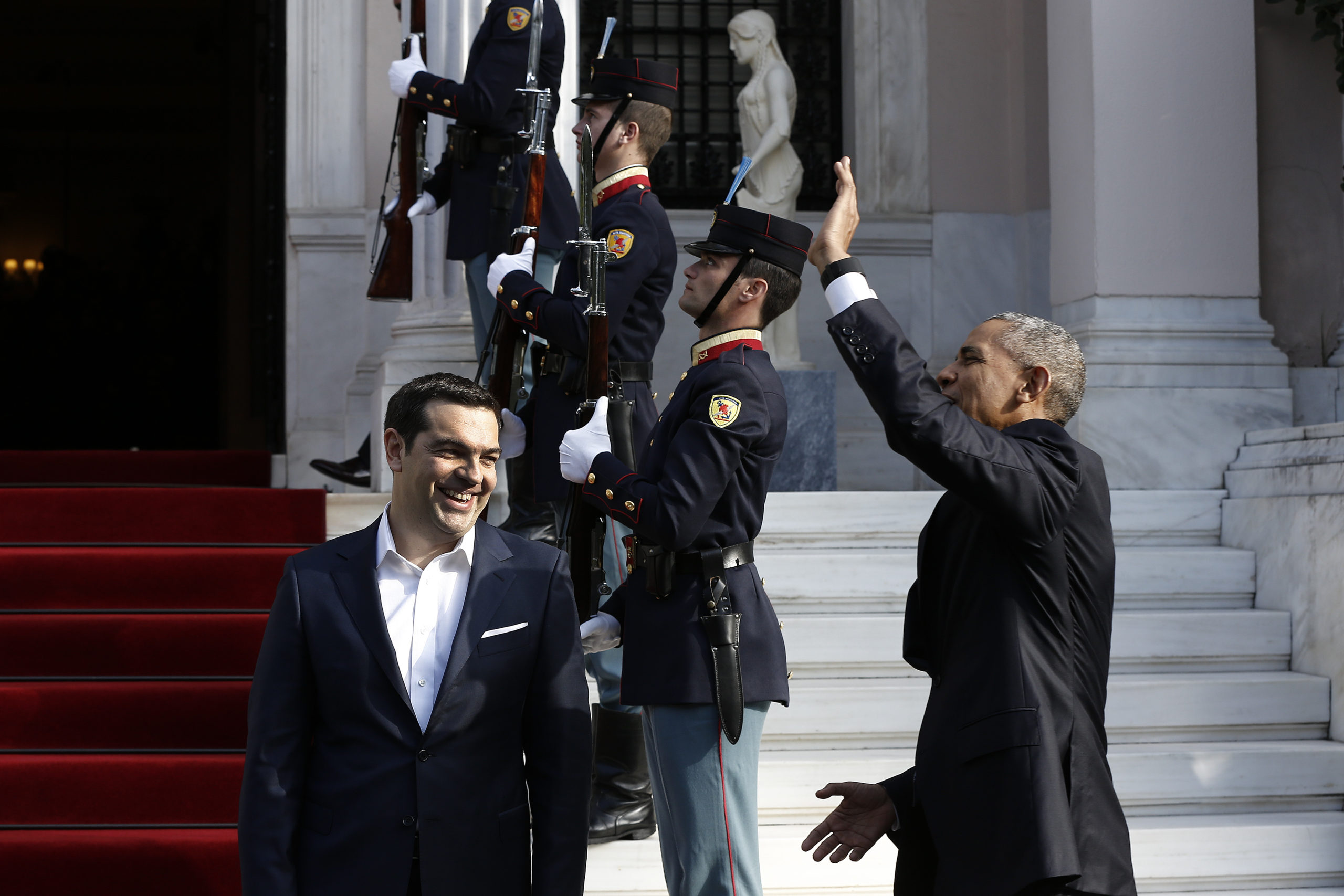 Η υποδοχή του Ομπάμα στο Μαξίμου και τα χαμόγελα με τον Τσίπρα – ΦΩΤΟ