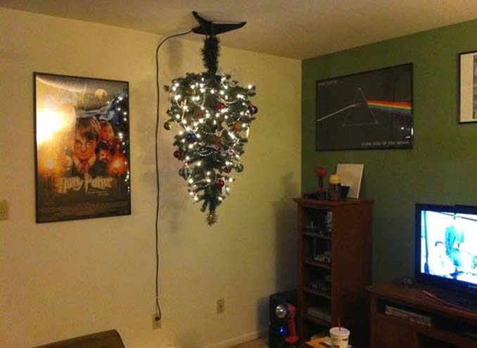 Χριστουγεννιάτικα δένδρα που σχεδιάστηκαν για να αντέξουν από παιδιά και κατοικίδια (4) Χριστουγεννιάτικα δένδρα που σχεδιάστηκαν για να αντέξουν από παιδιά και κατοικίδια (4)