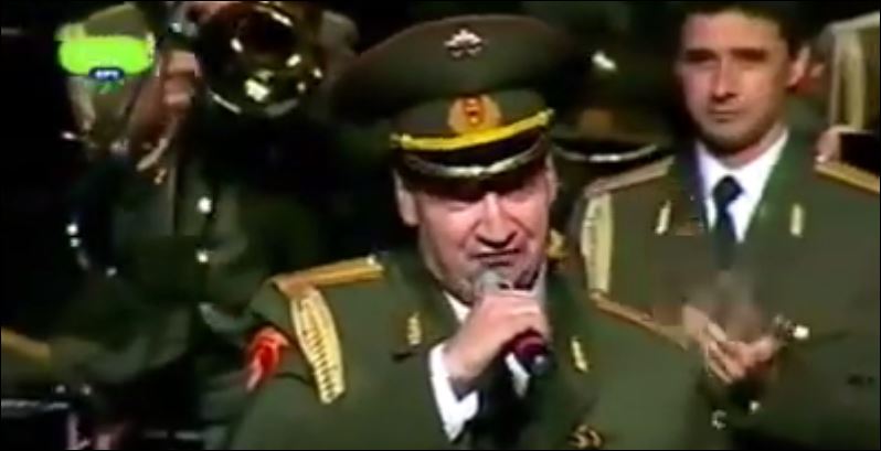 Όταν η φημισμένη χορωδία του Κόκκινου Στρατού τραγουδούσε Θεοδωράκη στα ελληνικά – ΒΙΝΤΕΟ