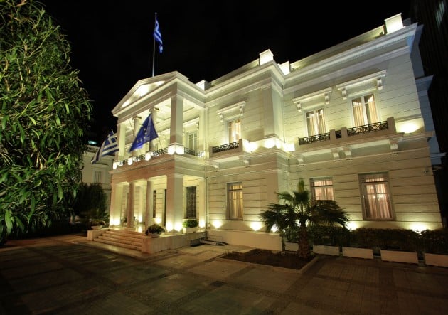 Τα αποτελέσματα της ιατροδικαστικής εξέτασης για τον Έλληνα πρέσβη αναμένει το ΥΠΕΞ