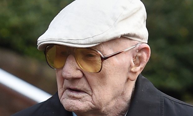 Βρετανία: Παιδεραστής 101 ετών έγινε ο γηραιότερος κατάδικος στην νομική ιστορία της χώρας