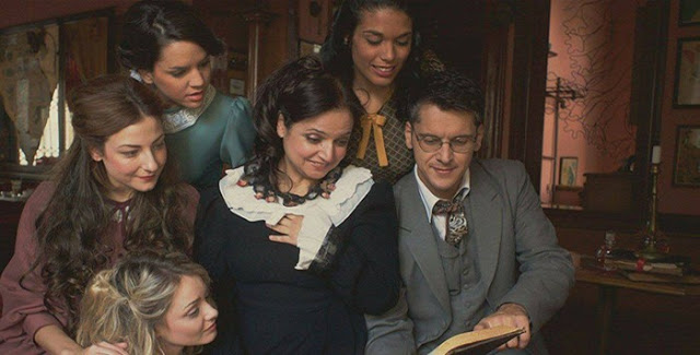 Οι…Μικρές Κυρίες «ντύνονται» γιορτινά!