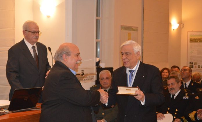 Επίτιμος πρόεδρος του ιδρύματος Βενιζέλου ο Προκόπης Παυλόπουλος