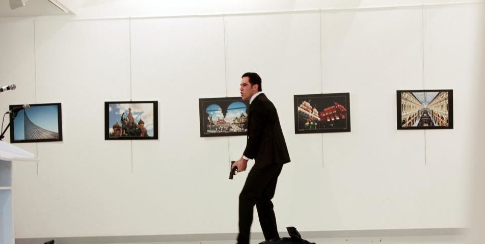 Ο δολοφόνος του Ρώσου πρέσβη είχε υπηρετήσει στη φρουρά του Ερντογάν