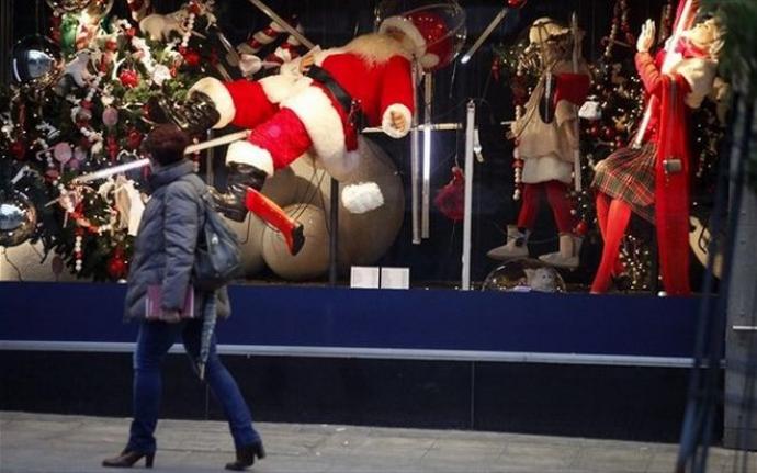 Συνεχίζεται το εορταστικό ωράριο στην αγορά