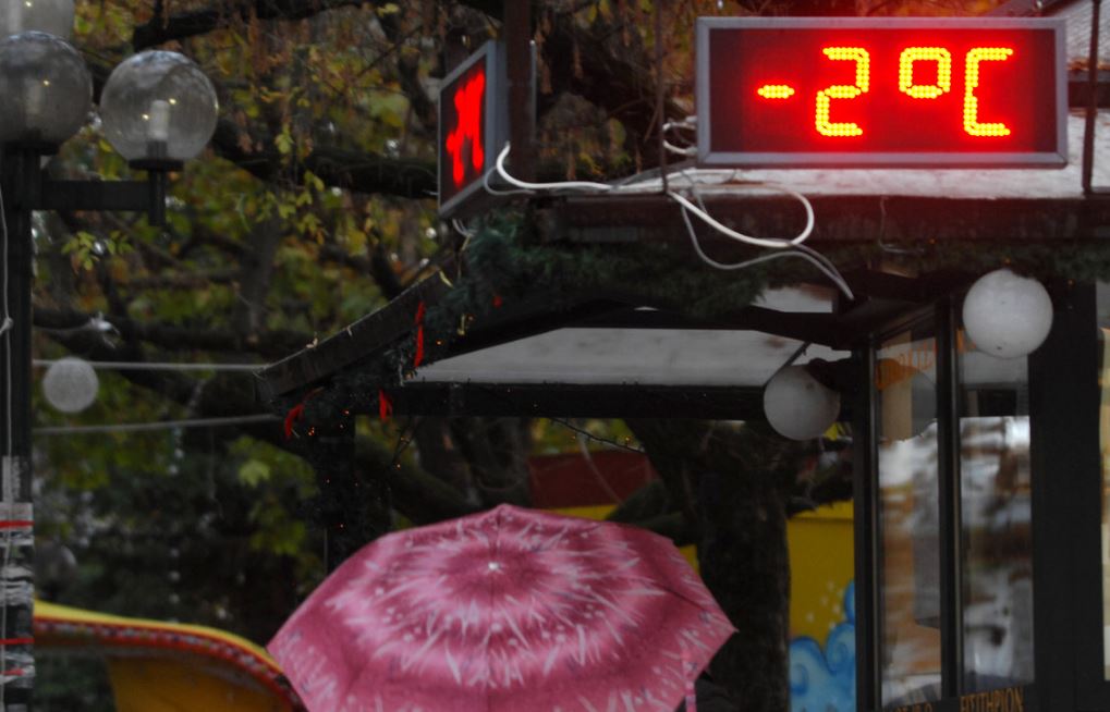 Παγώνει η χώρα σήμερα – Χιόνια στη βόρεια και κεντρική Ελλάδα